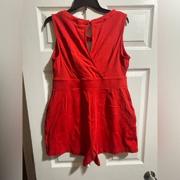 New York & Company Vibrant Red shorts jumper - Picture 10 of 12